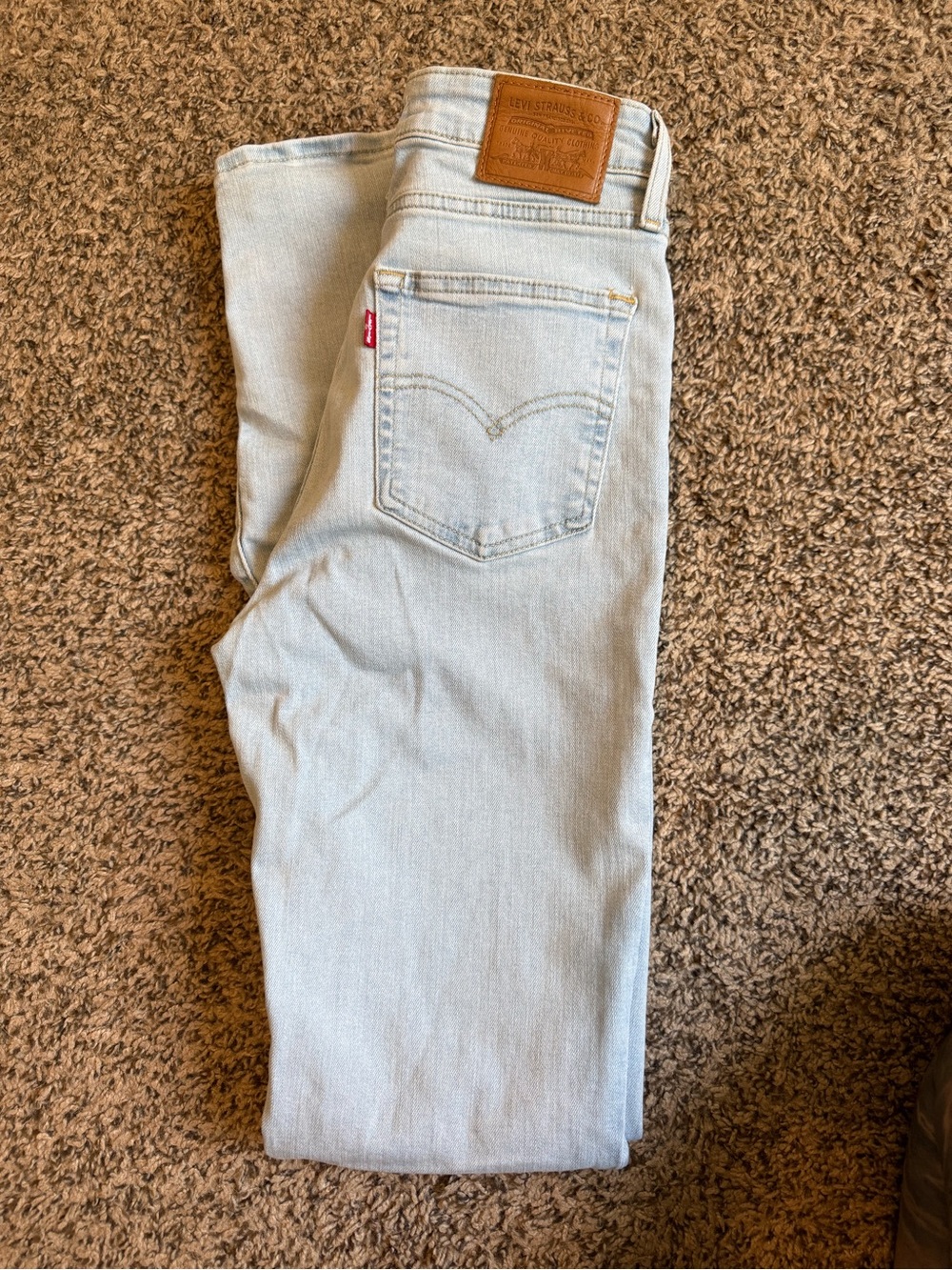 Levi’s 725 Flare Jeans - Picture 5 of 5